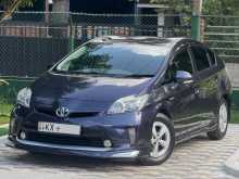 Toyota PRIUS S LED 2011 Car