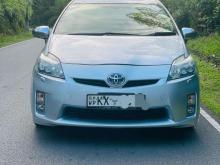 Toyota Prius S Touring 2011 Car