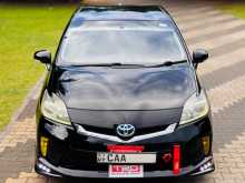 Toyota Prius S Grade 2013 Car
