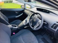 https://riyasewana.com/uploads/toyota-prius-s-1418003717635.jpg