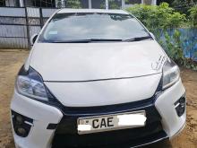 Toyota PRIUS S 2014 Car