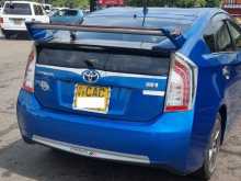 https://riyasewana.com/uploads/toyota-prius-s-1490350132.jpg