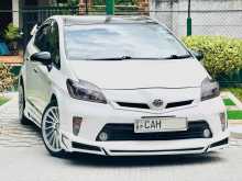 Toyota PRIUS S LED 2014 Car