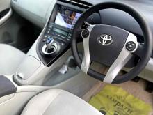 https://riyasewana.com/uploads/toyota-prius-s-1611560924132.jpg