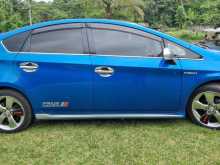 https://riyasewana.com/uploads/toyota-prius-s-16172811764.jpg