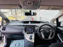 https://riyasewana.com/uploads/toyota-prius-s-168090924343.jpg