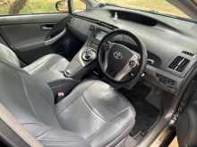https://riyasewana.com/uploads/toyota-prius-s-16832374323.jpg