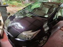 Toyota Prius S Touring 2011 Car