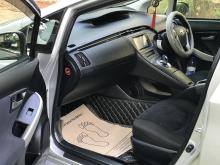 https://riyasewana.com/uploads/toyota-prius-s-17411317015.jpg