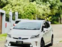 https://riyasewana.com/uploads/toyota-prius-s-176171322042.jpg