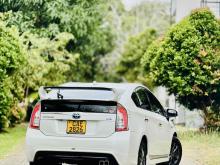 https://riyasewana.com/uploads/toyota-prius-s-176190424392.jpg
