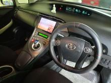https://riyasewana.com/uploads/toyota-prius-s-181314346796.jpg