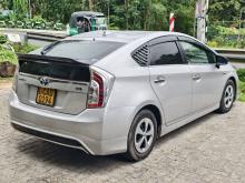 Toyota PRIUS S LED 2013 Car