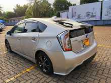 https://riyasewana.com/uploads/toyota-prius-s-182252054662.jpg