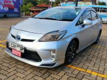 https://riyasewana.com/uploads/toyota-prius-s-182253556965.jpg