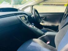https://riyasewana.com/uploads/toyota-prius-s-191059546446.jpg