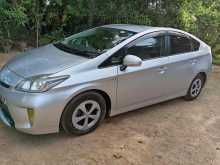 https://riyasewana.com/uploads/toyota-prius-s-1915190822552.jpg