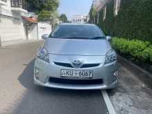 Toyota Prius S Touring 2010 Car