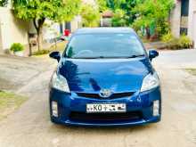 Toyota Prius S Touring 2010 Car