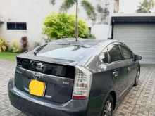 https://riyasewana.com/uploads/toyota-prius-s-2011-1317020712182.jpg