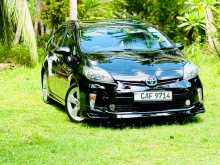 Toyota PRIUS S TOURING 2011 Car