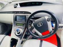 https://riyasewana.com/uploads/toyota-prius-s-2011-1411064812892.jpg