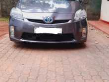 Toyota Prius S Touring 2011 Car