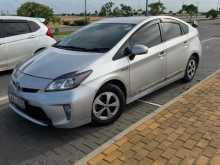 Toyota Prius S Grade 2011 Car