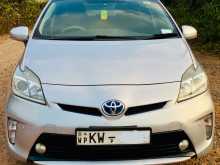 Toyota Prius S 2012 Car