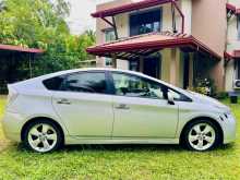 Toyota Prius S LED 2014 Car