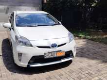 Toyota Prius S 2012 Car