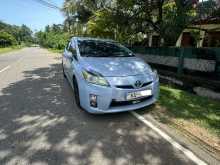 Toyota Prius S Touring 2012 Car