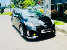Toyota Prius S Touring 2012 Car