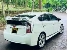 https://riyasewana.com/uploads/toyota-prius-s-2012-219221412942.jpg