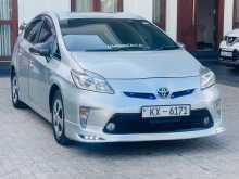 Toyota Prius S 2012 Car