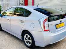 Toyota Prius S Limited LED 2012 Car