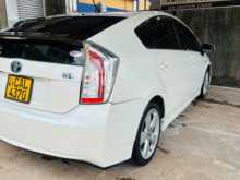 https://riyasewana.com/uploads/toyota-prius-s-2012-29081412642.jpg