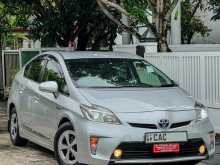 Toyota Prius S LED 2012 Car