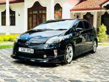 Toyota PRIUS S TOURING 2012 Car