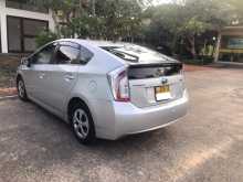https://riyasewana.com/uploads/toyota-prius-s-2012-77324312612.jpg