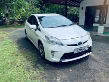 Toyota Prius S Led 2013 Car