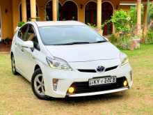 Toyota Prius S LED My Coordination 2013 Car