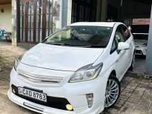 Toyota Prius S LED LIMITTED 2013 Car