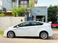 https://riyasewana.com/uploads/toyota-prius-s-2013-112452512682.jpg