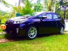 https://riyasewana.com/uploads/toyota-prius-s-2013-119581012723.jpg