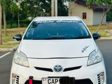 Toyota Prius S Grade 2013 Car