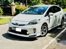 Toyota Prius S Touring 2013 Car