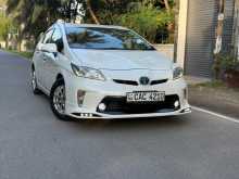 Toyota Prius S Led 2013 Car