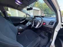 https://riyasewana.com/uploads/toyota-prius-s-2013-1821223712624.jpg
