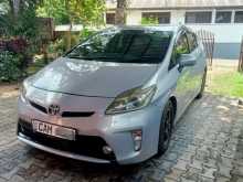 https://riyasewana.com/uploads/toyota-prius-s-2013-2020380912433.jpg